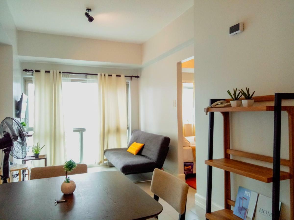 Апартаменты Forbes Area Bgc Taguig Манила Экстерьер фото