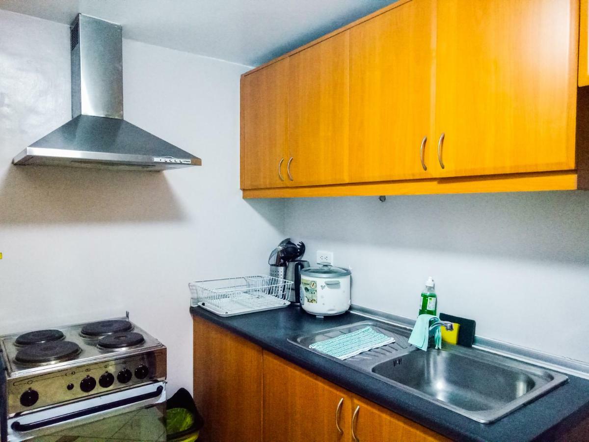 Апартаменты Forbes Area Bgc Taguig Манила Экстерьер фото
