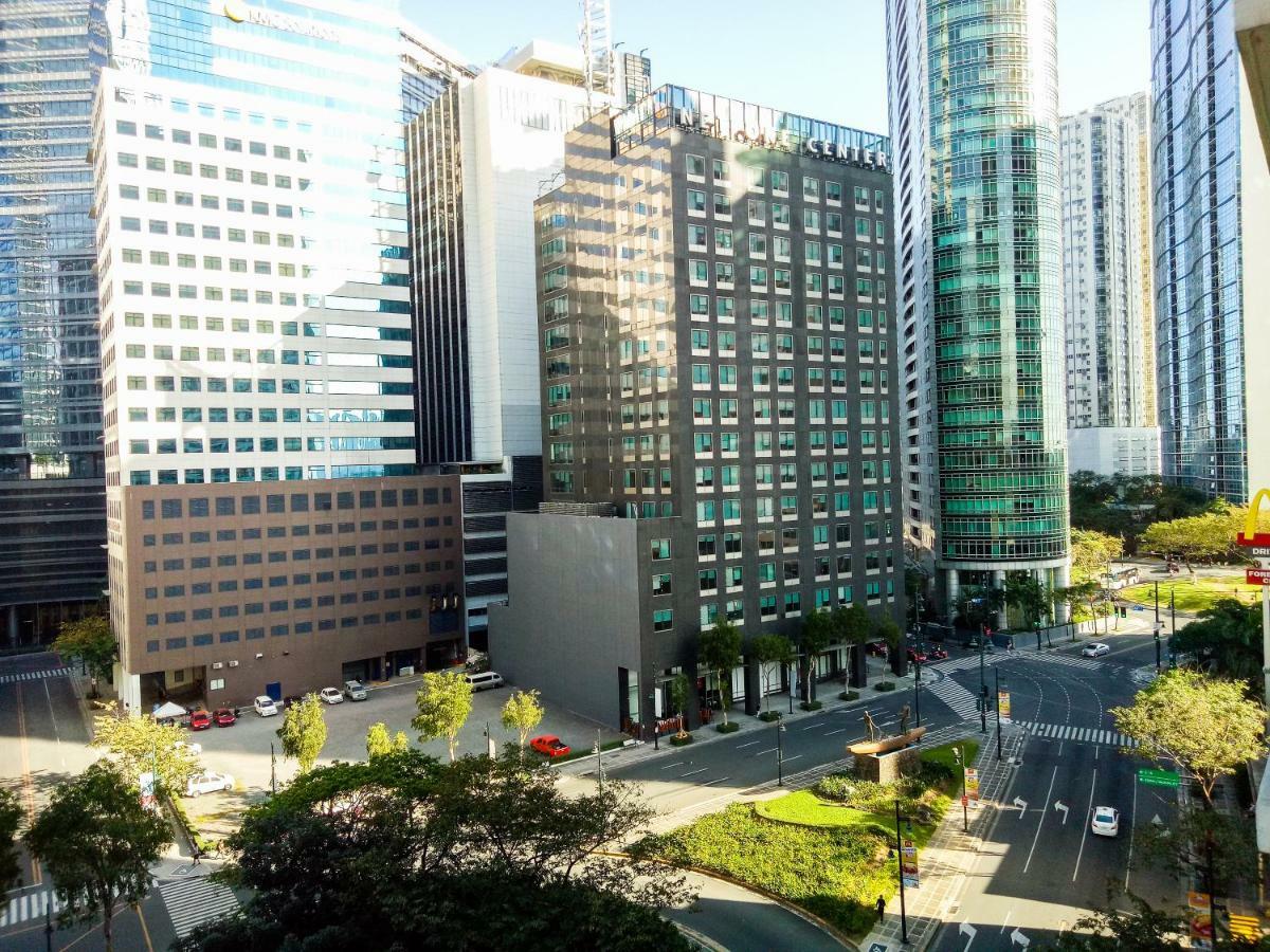 Апартаменты Forbes Area Bgc Taguig Манила Экстерьер фото