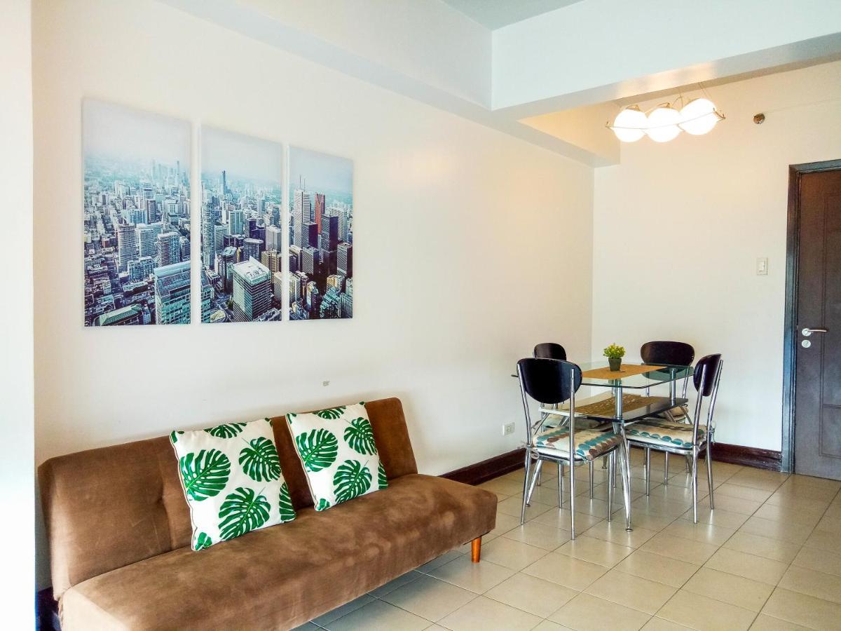 Апартаменты Forbes Area Bgc Taguig Манила Экстерьер фото